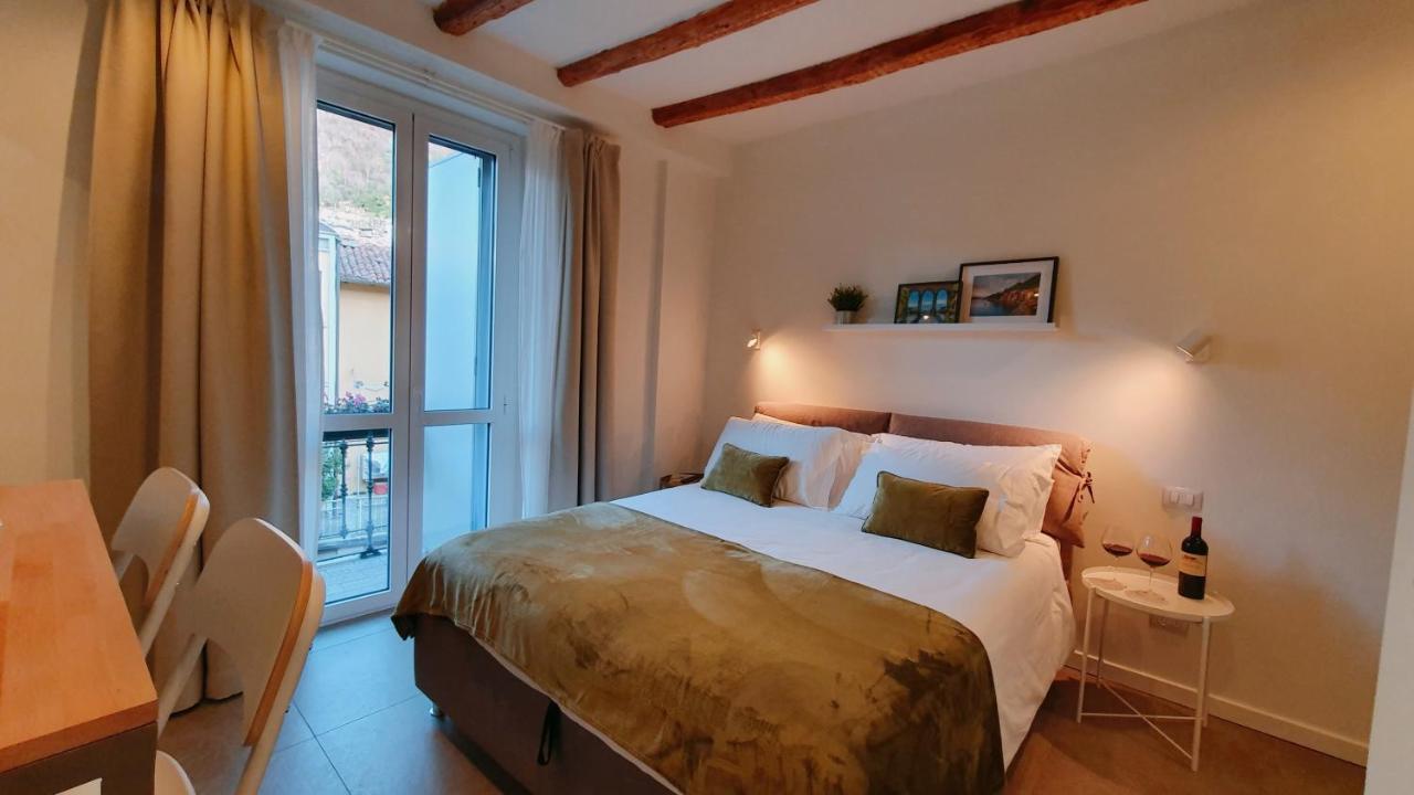 Foscolo 9 Room - Breakfast Como Luaran gambar