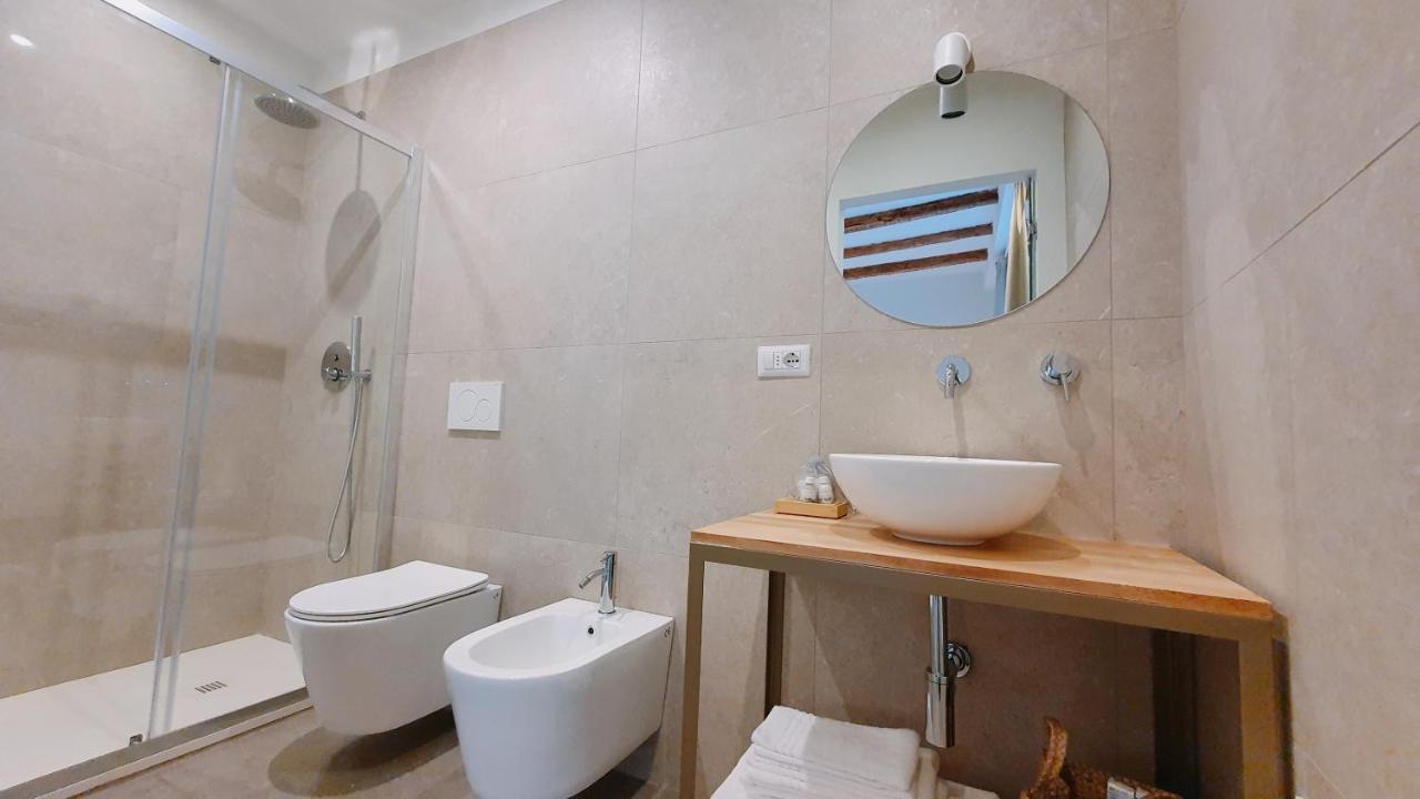 Foscolo 9 Room - Breakfast Como Luaran gambar